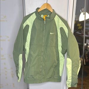 Nike Men's Green Windbreaker Jacket